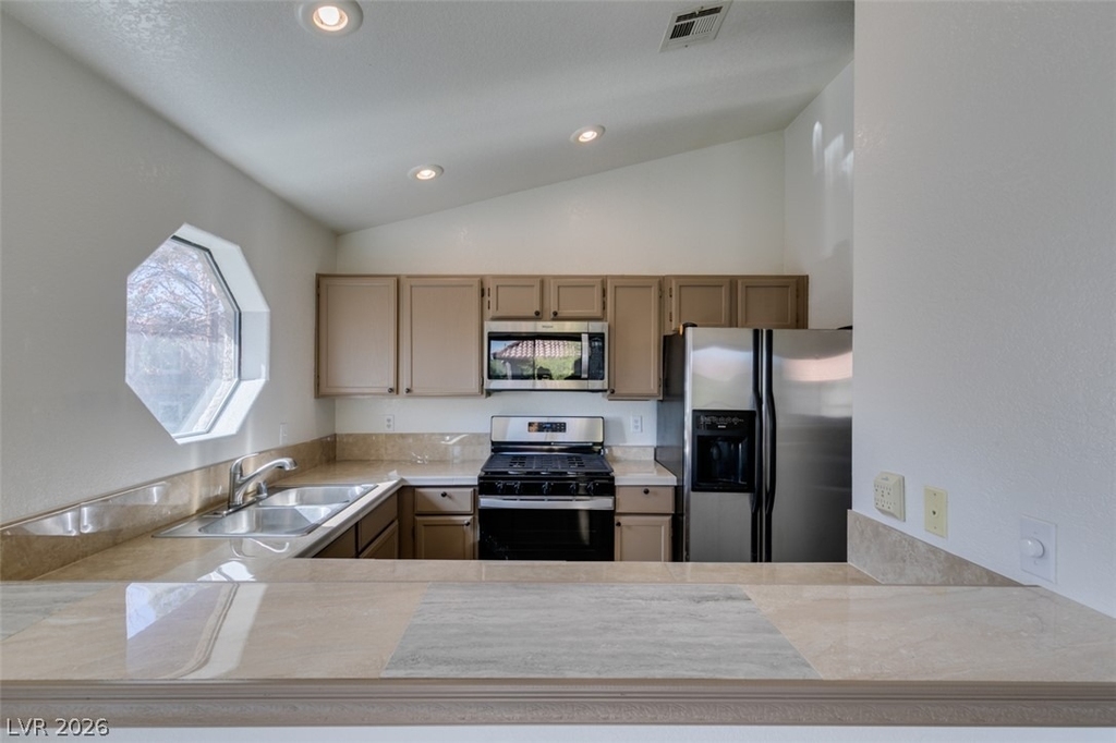 5054 S Rainbow Boulevard - Photo 14