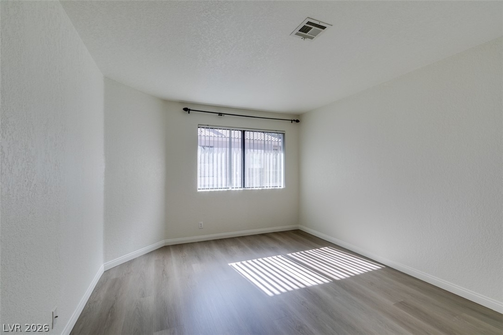 5054 S Rainbow Boulevard - Photo 20