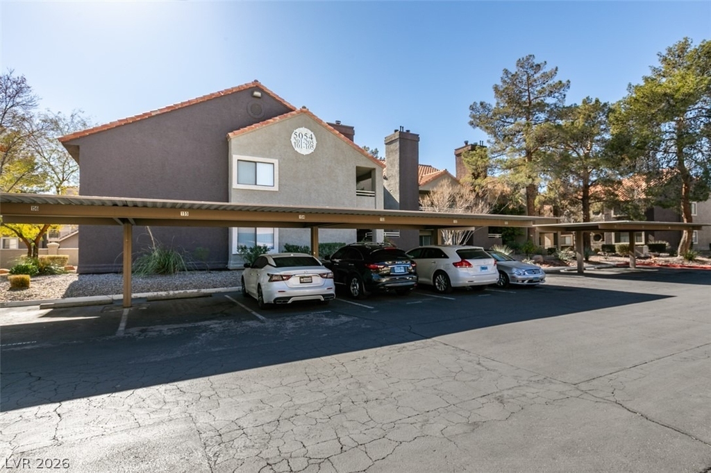 5054 S Rainbow Boulevard - Photo 2
