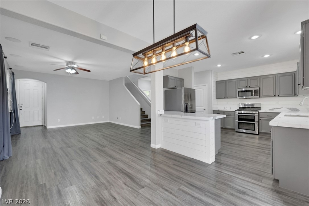 7830 Shingle Beach Street - Photo 3