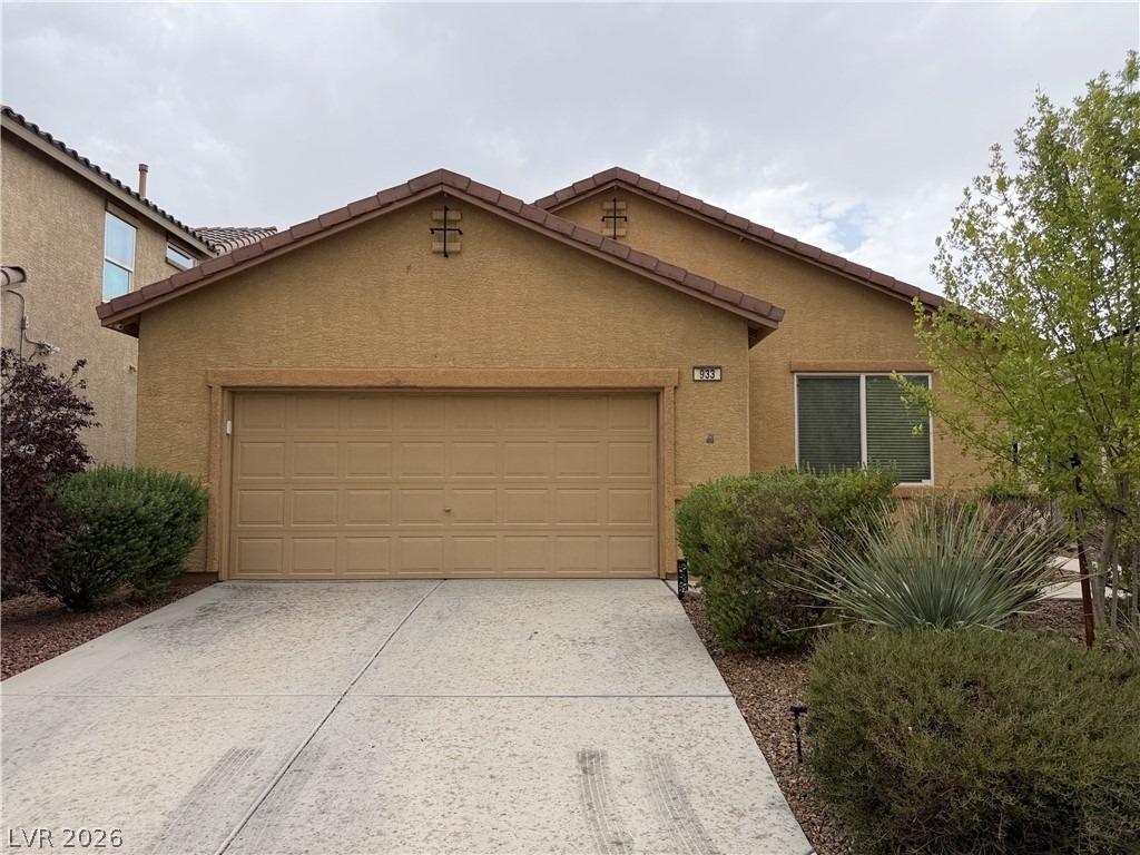933 Aspen Cliff Drive - Photo 0