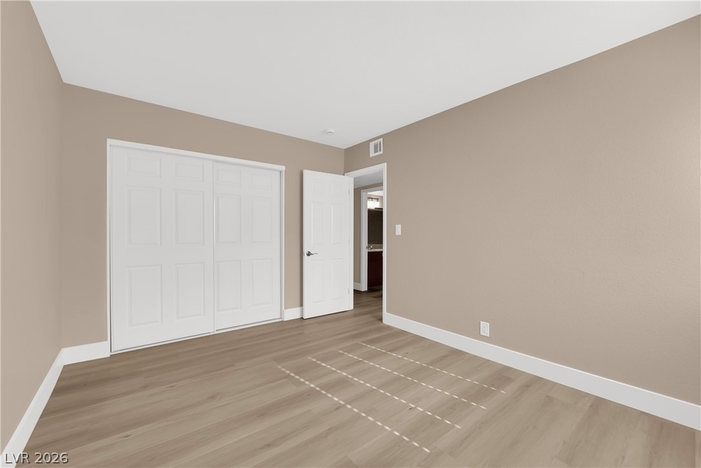 5386 River Glen Drive - Photo 11
