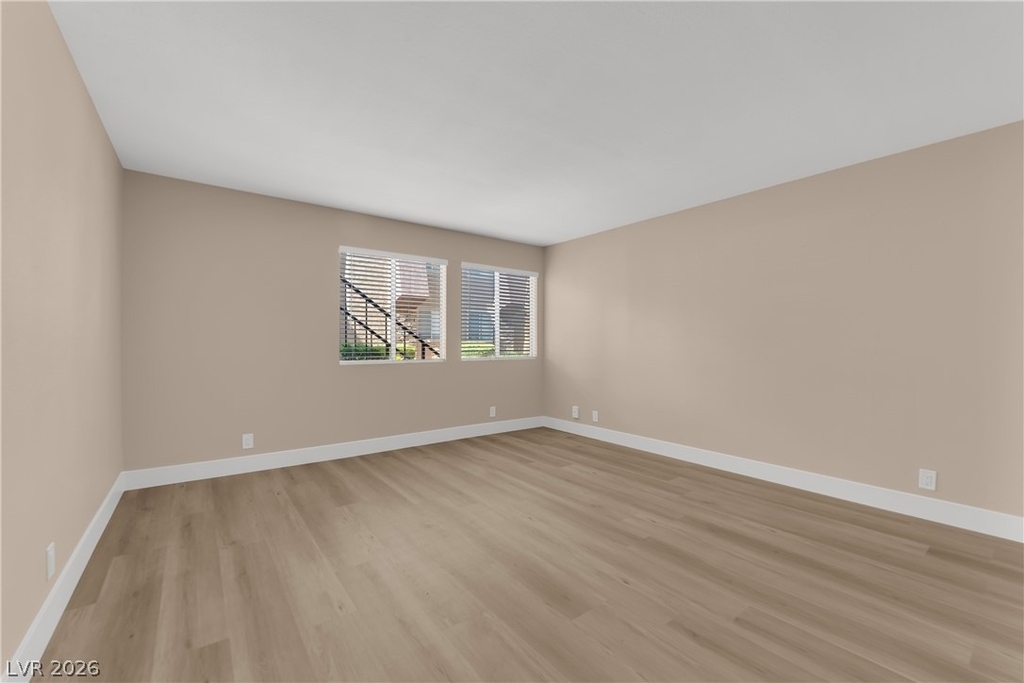 5386 River Glen Drive - Photo 5