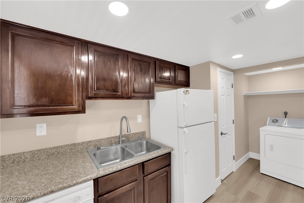 5386 River Glen Drive - Photo 24