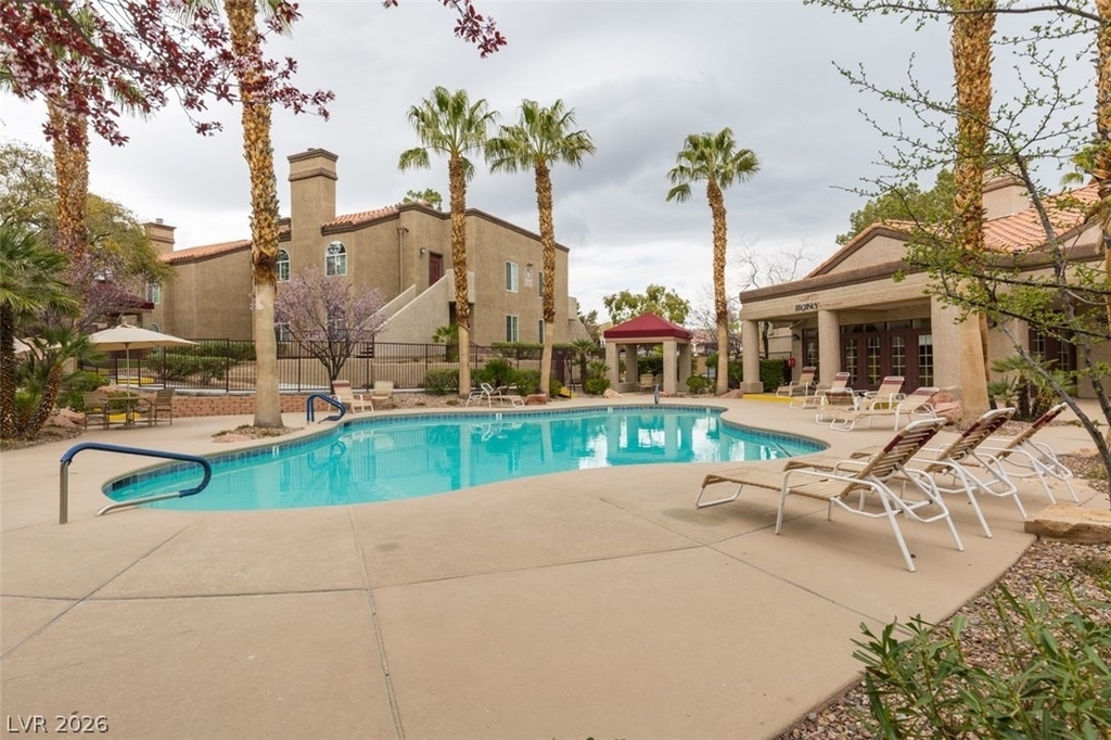 9325 W Desert Inn Road - Photo 33