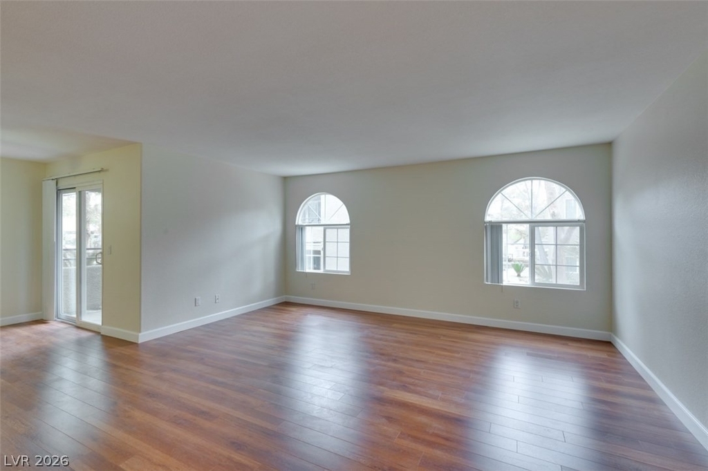 9325 W Desert Inn Road - Photo 4