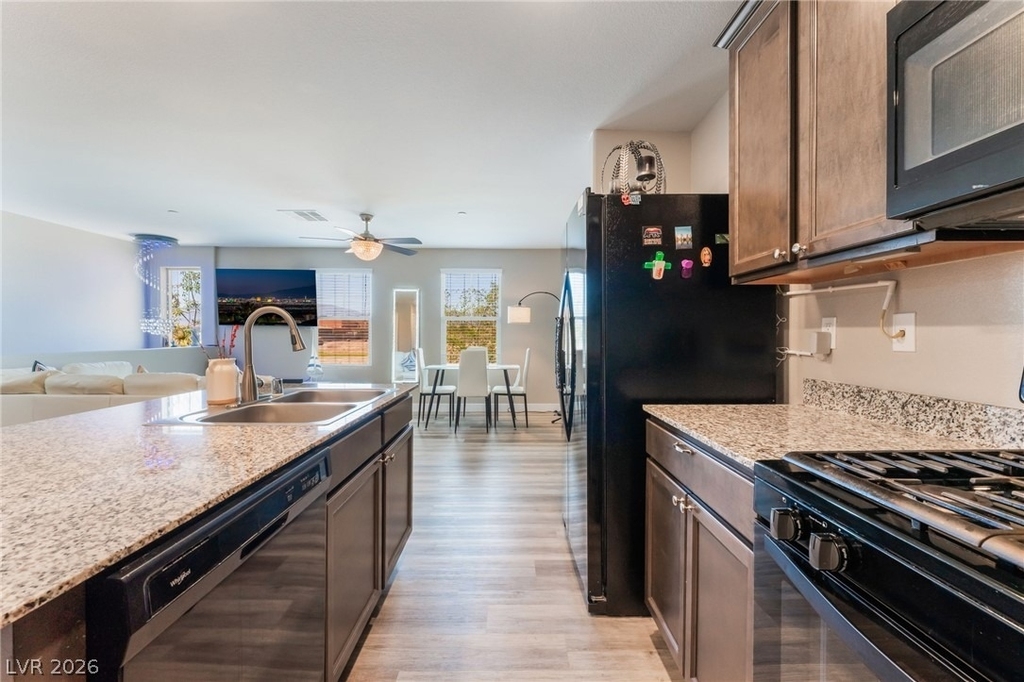 5230 Steep Cliffs Avenue - Photo 15
