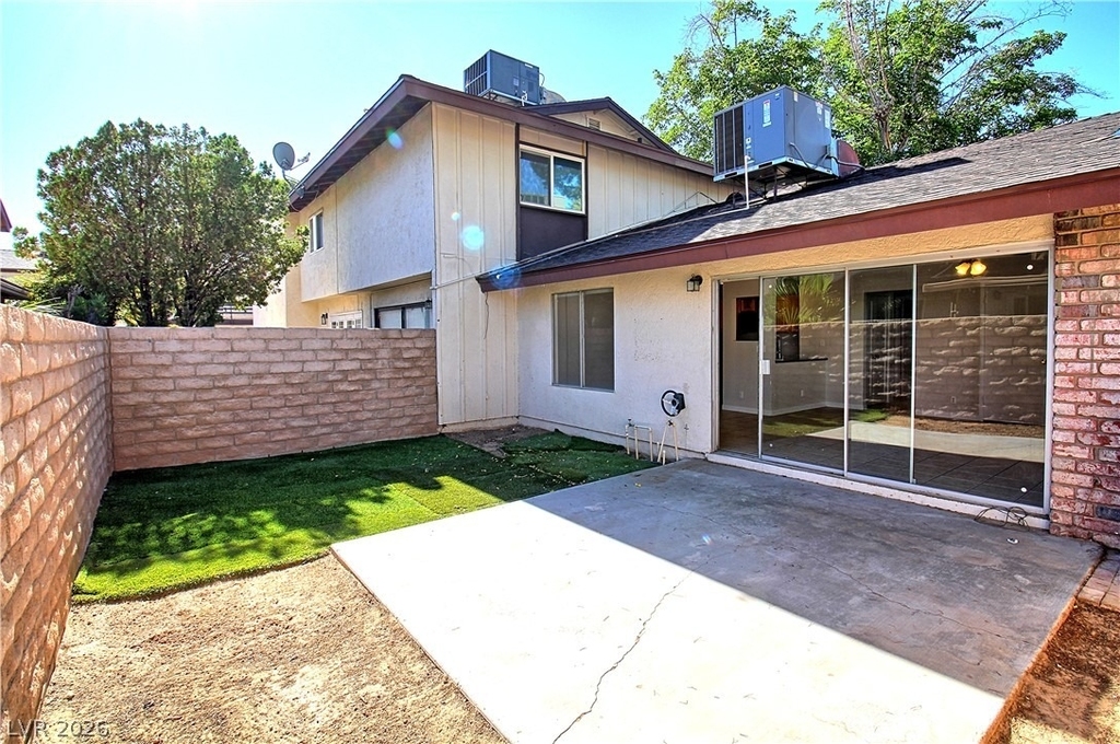2349 Canfield Drive - Photo 9