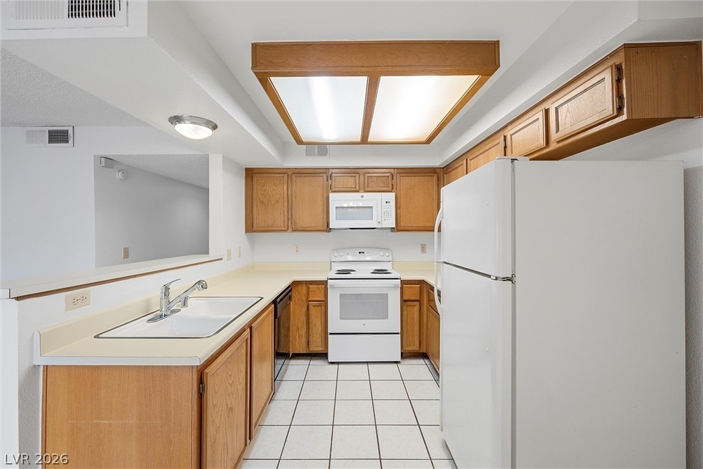 1575 W Warm Springs Road - Photo 12