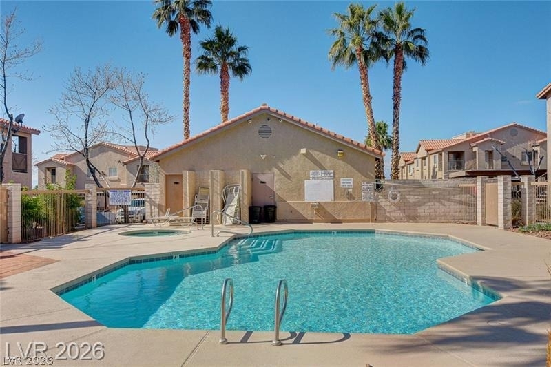 2110 Los Feliz Street - Photo 2
