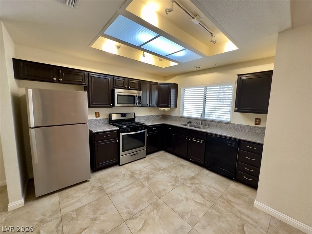 2519 Sungold Drive - Photo 5