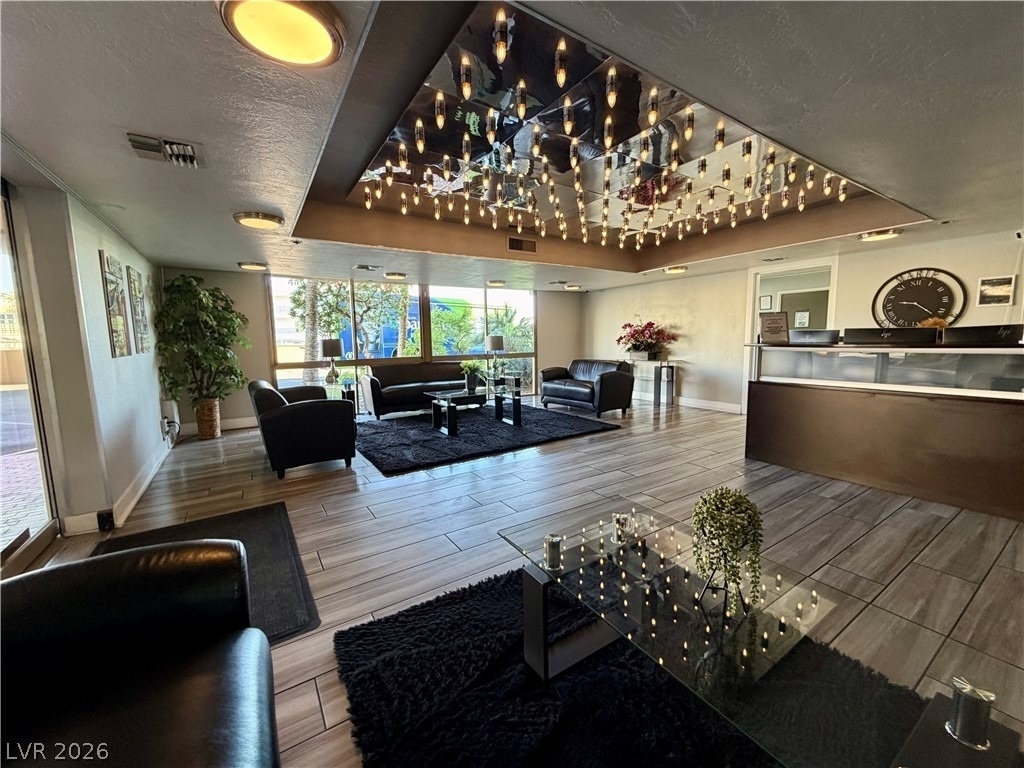 205 E Harmon Avenue - Photo 2