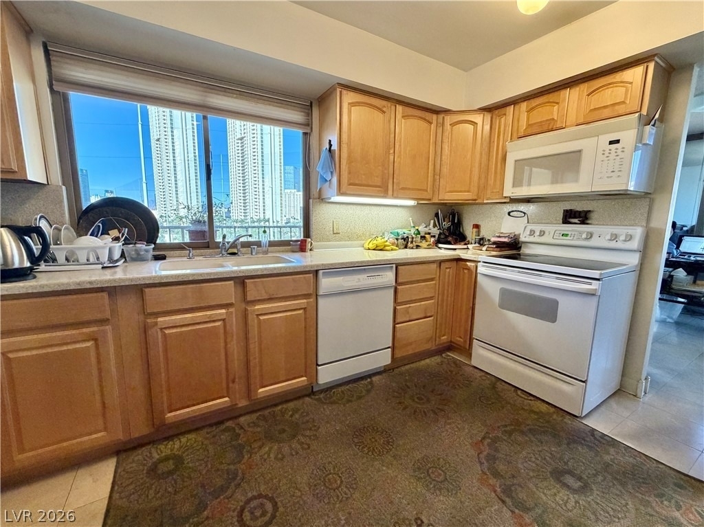 205 E Harmon Avenue - Photo 7