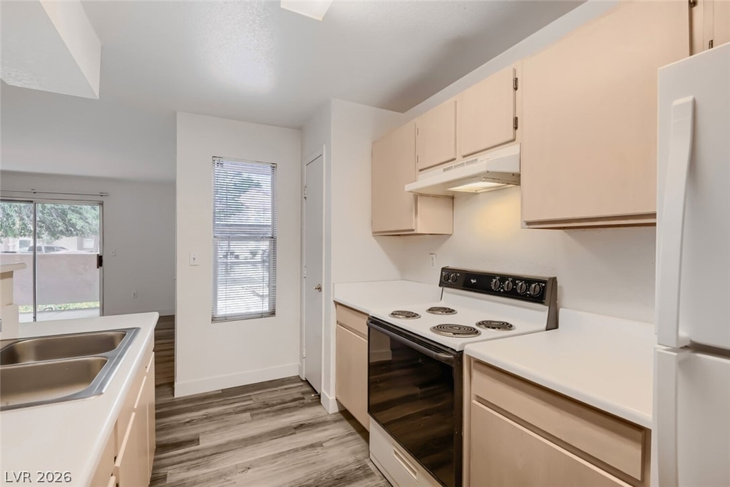 1150 N Buffalo Drive - Photo 12