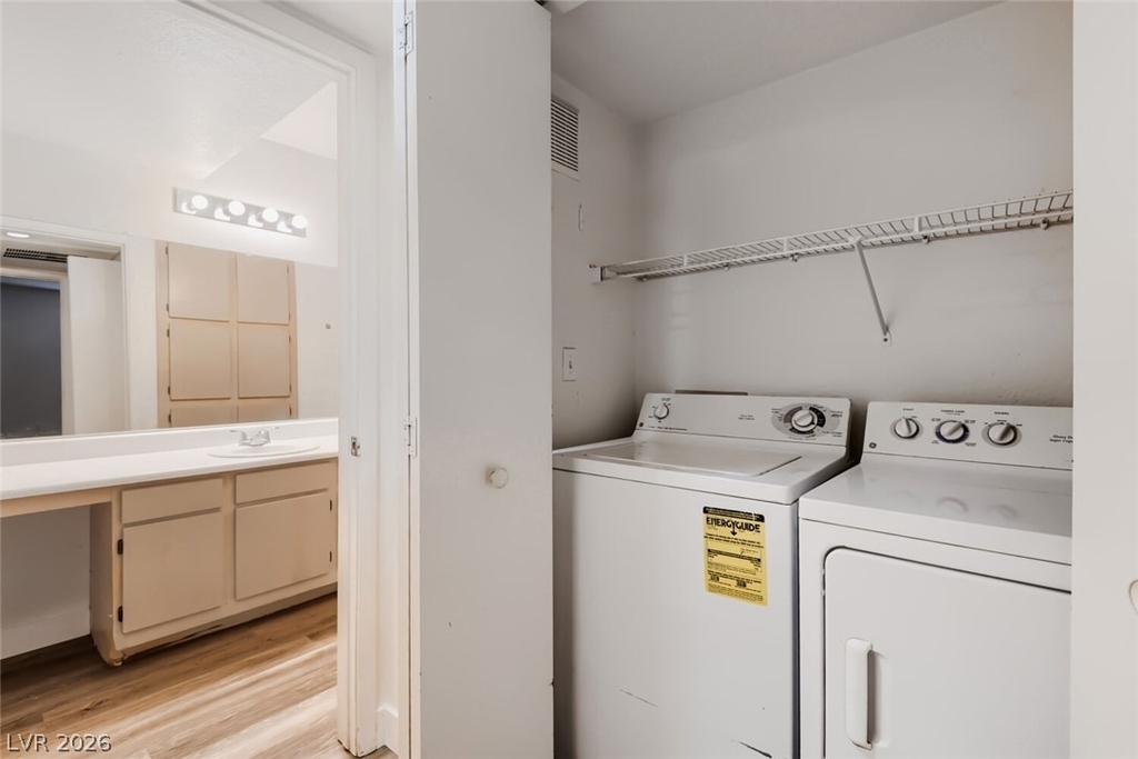 1150 N Buffalo Drive - Photo 20
