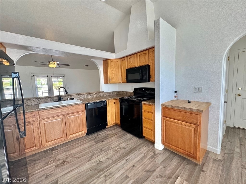 2041 Tiawah Avenue - Photo 4