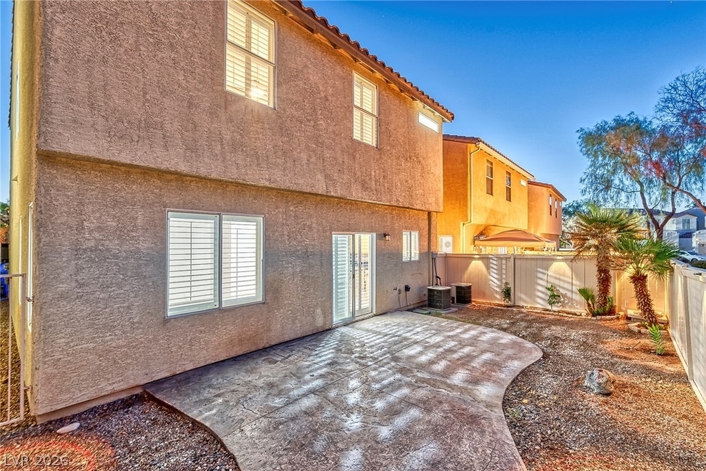 916 Shining Rose Place - Photo 48