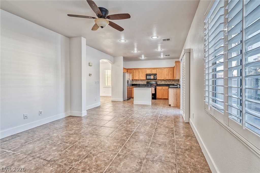916 Shining Rose Place - Photo 8