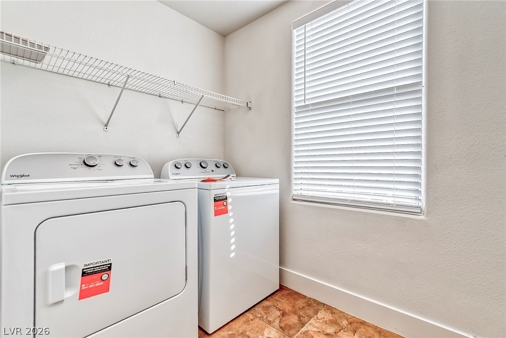 916 Shining Rose Place - Photo 44