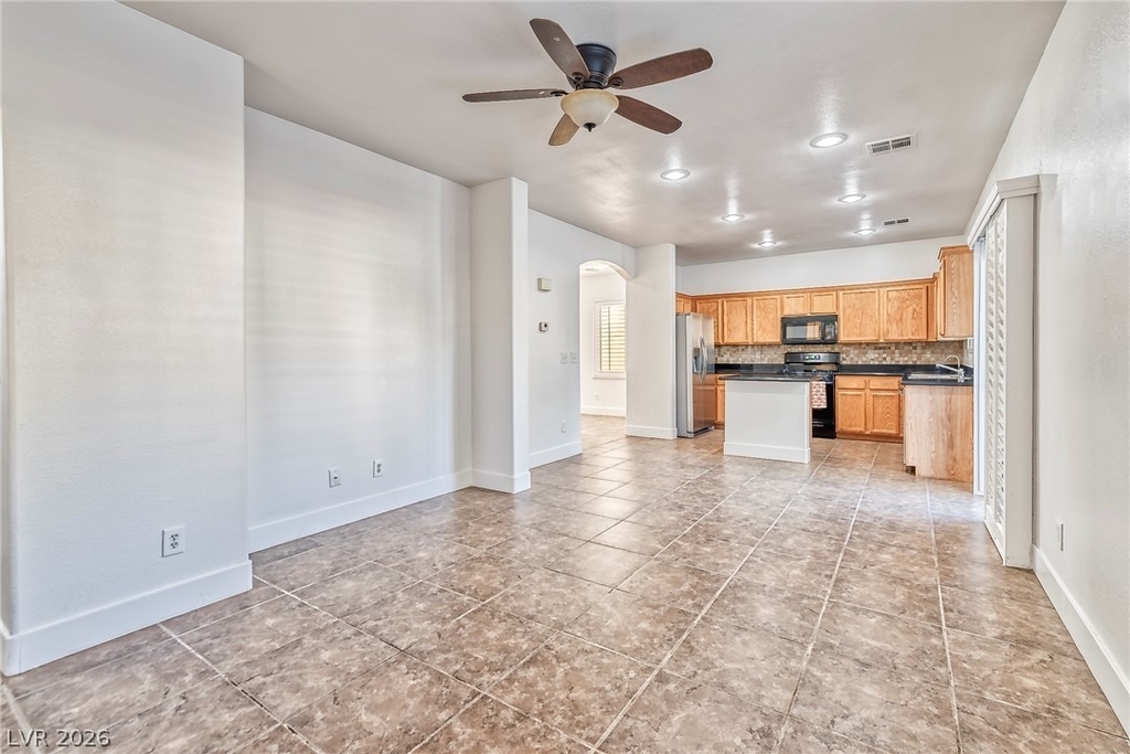 916 Shining Rose Place - Photo 7