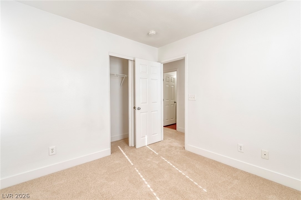 916 Shining Rose Place - Photo 34