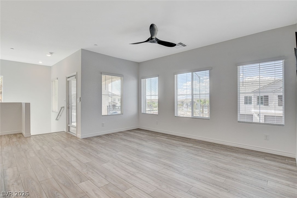 275 Callen Falls Avenue - Photo 6