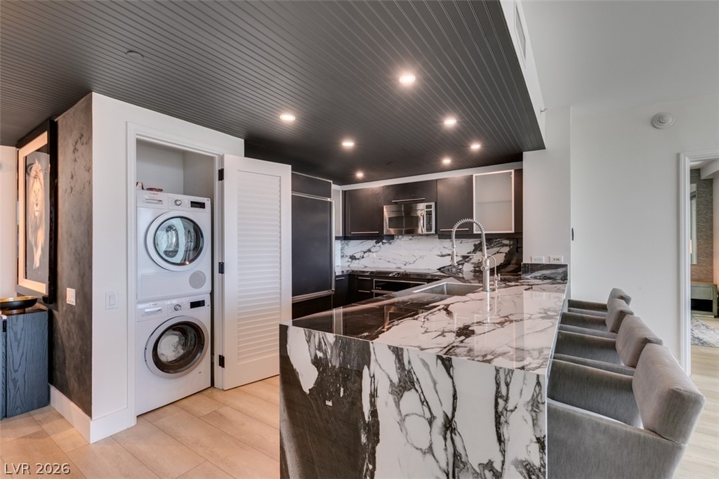 322 Karen Avenue - Photo 4