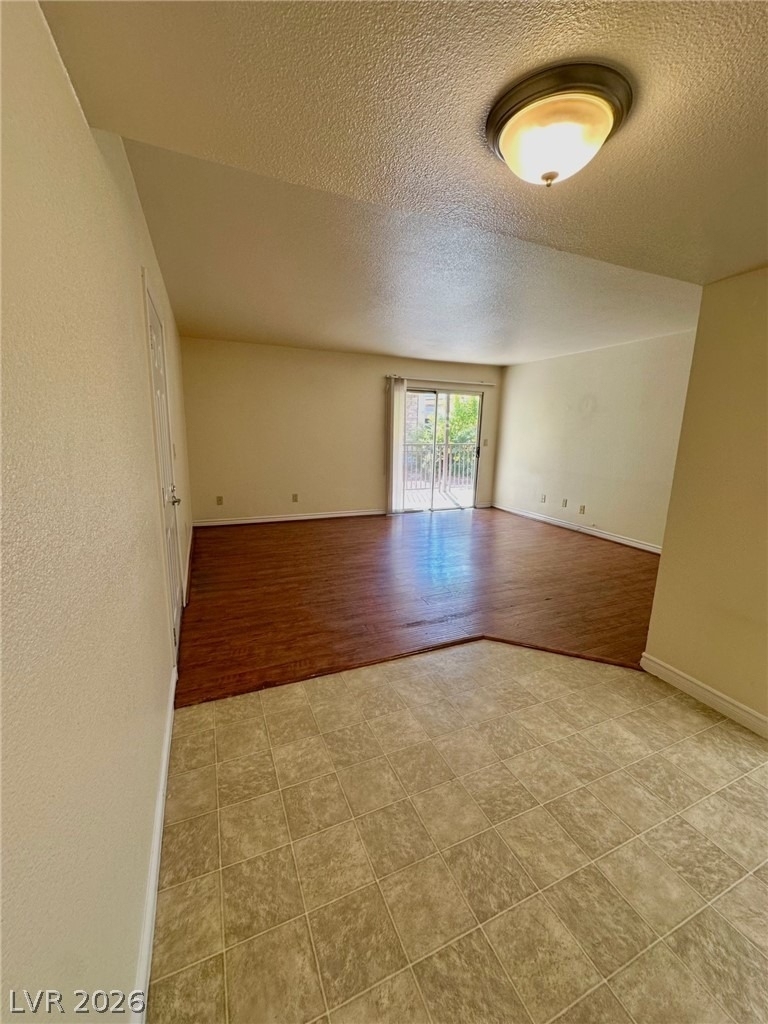 4470 Sandy River Drive - Photo 3