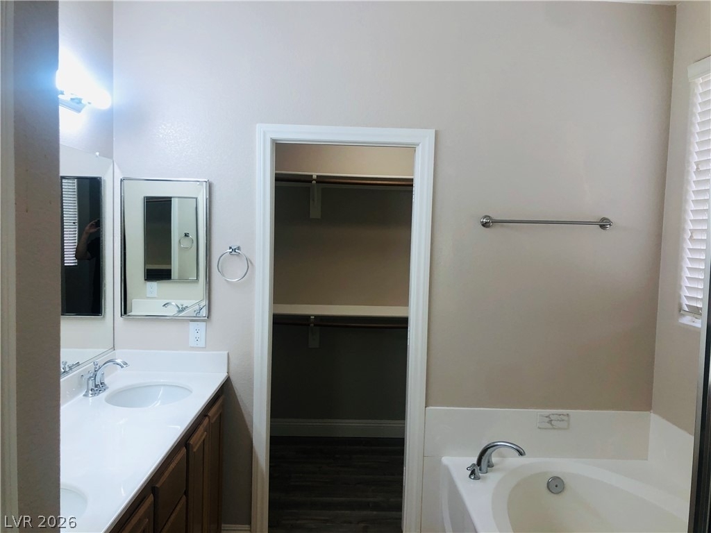 7606 Brambleberry Court - Photo 15