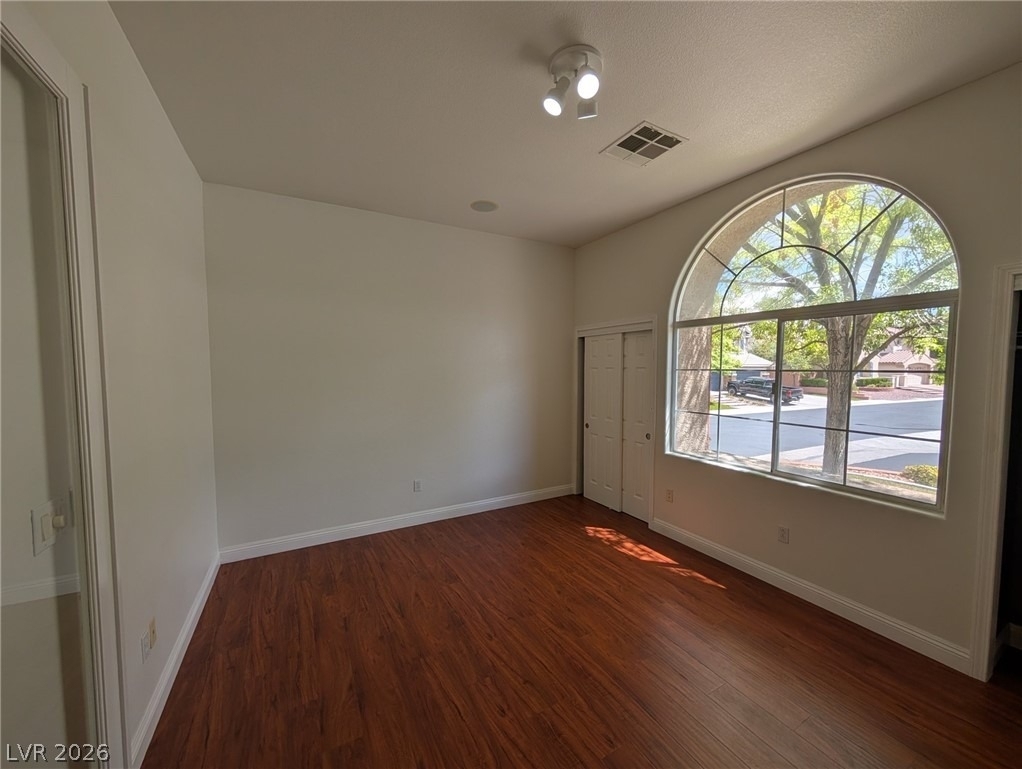 11000 Pine Knolls Court - Photo 11