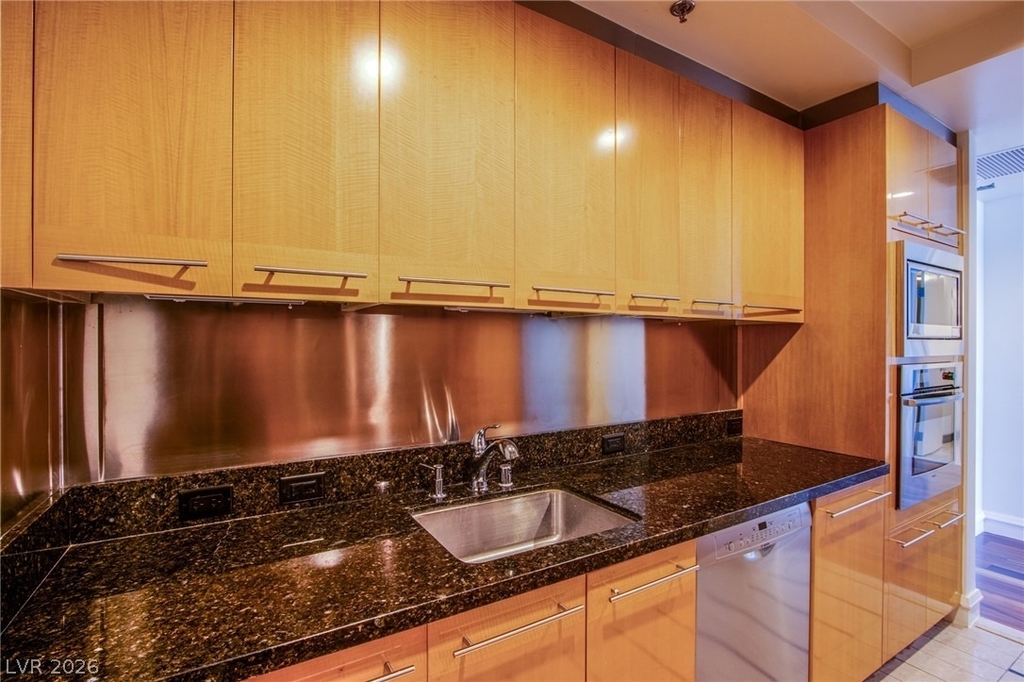 2700 Las Vegas Boulevard - Photo 8