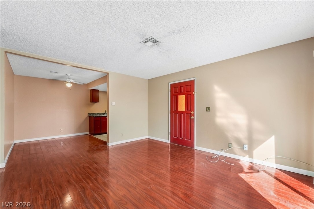 5264 Child Court - Photo 5