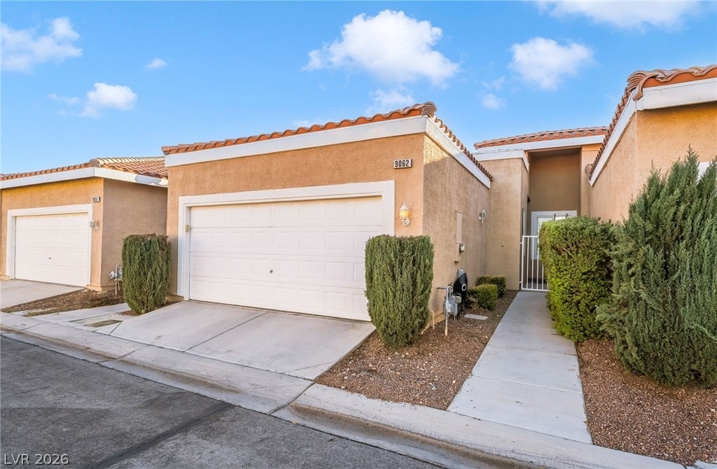9062 Kimo Street - Photo 0