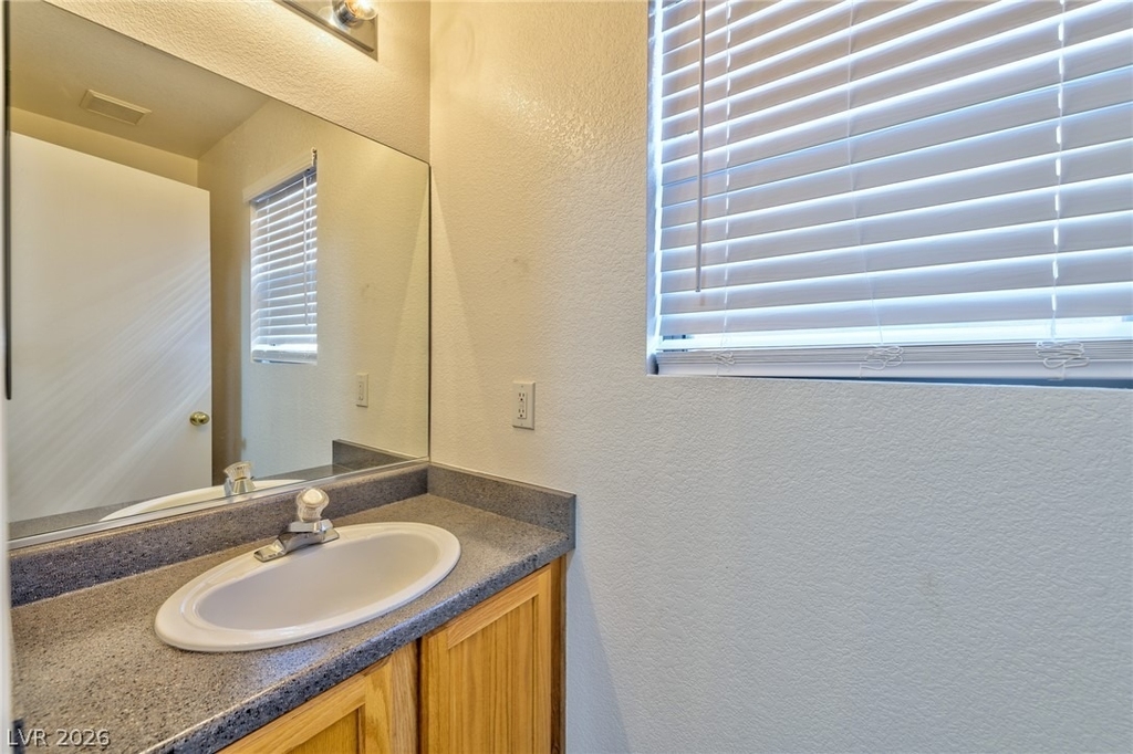 4816 Englewood Avenue - Photo 5