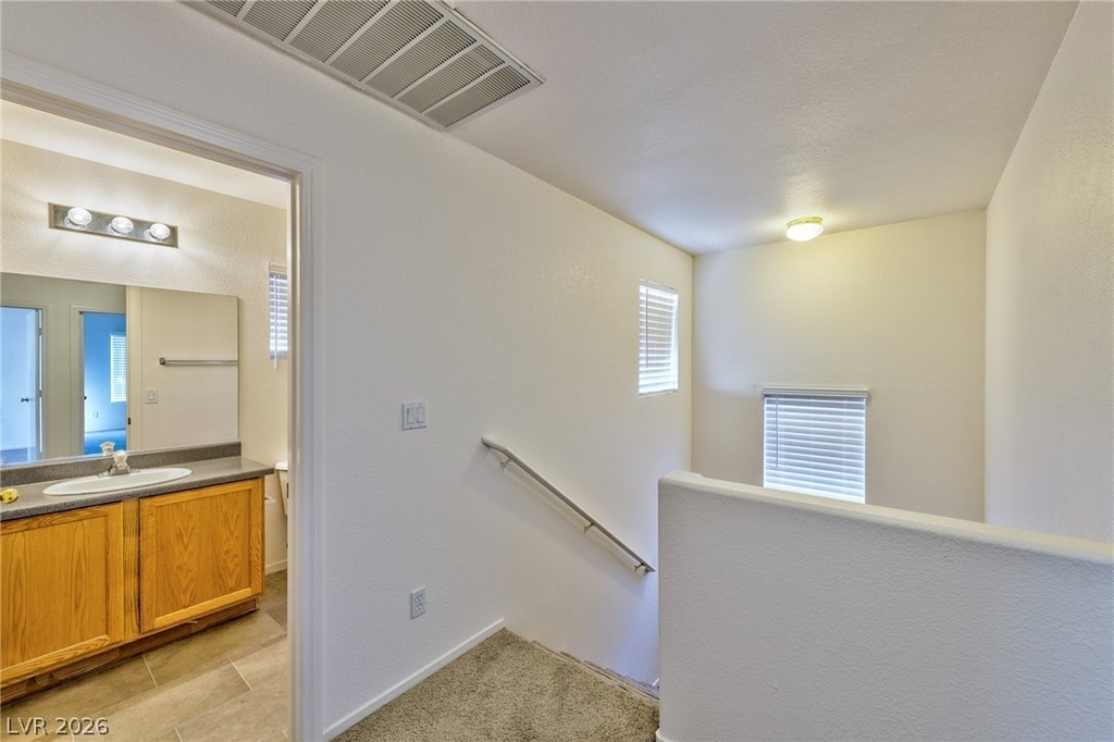 4816 Englewood Avenue - Photo 8