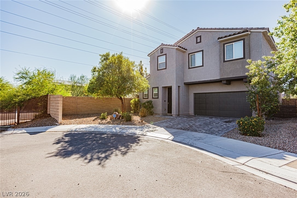 1911 Luxor Lights Avenue - Photo 2