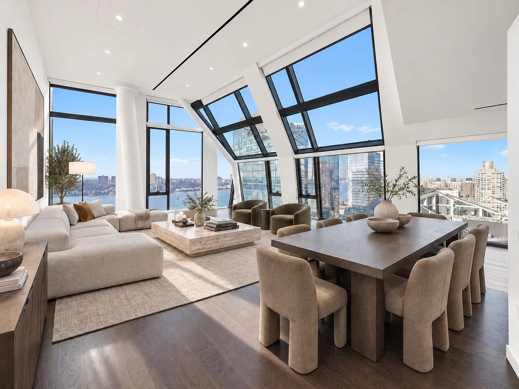 645 West 59th Street - Photo 0