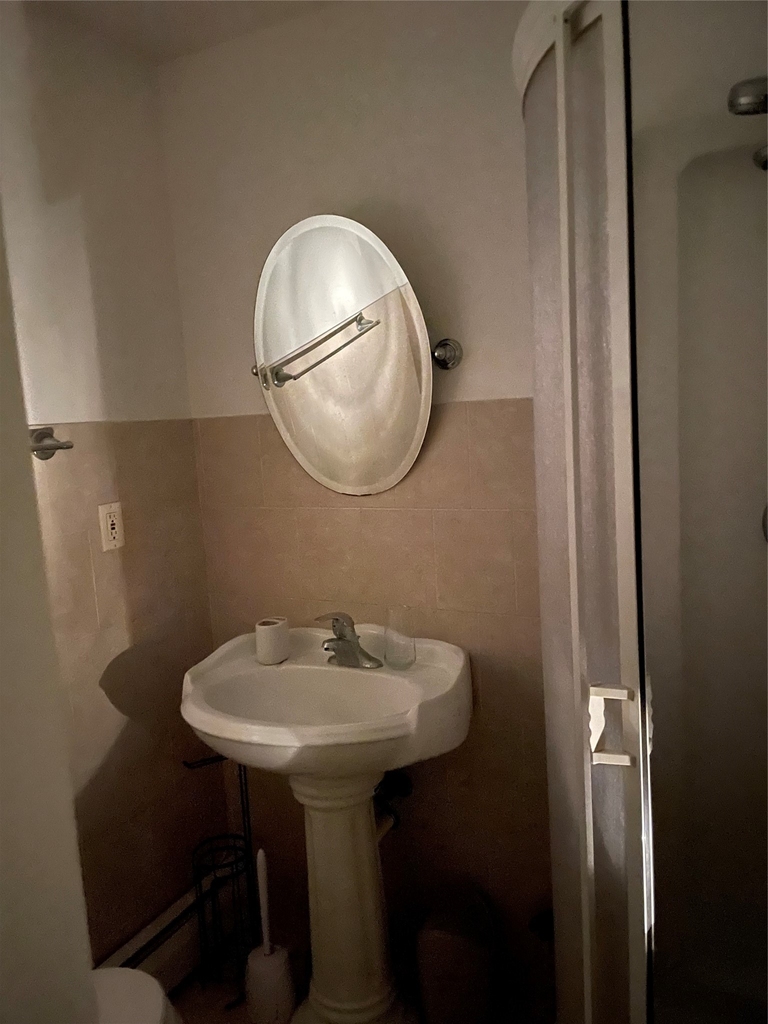 1304 Monroe Street - Photo 2