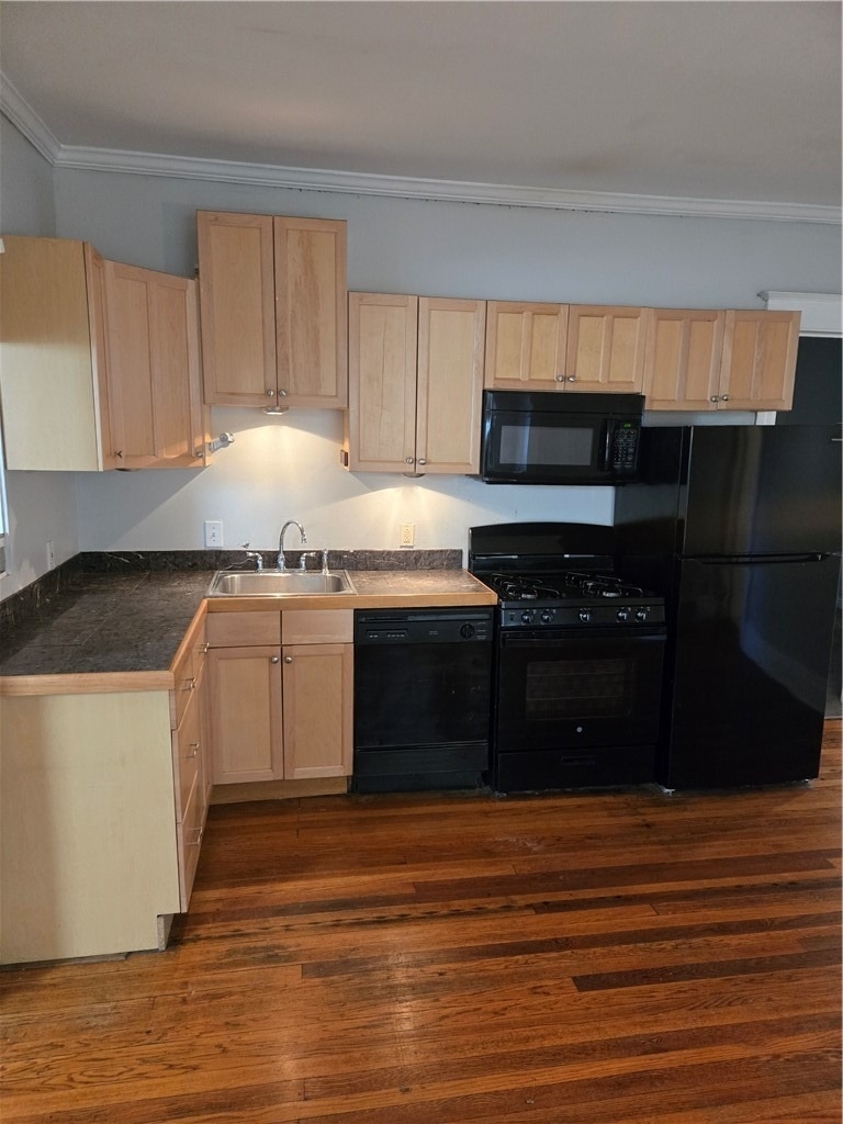 108 Vassar Street - Photo 15