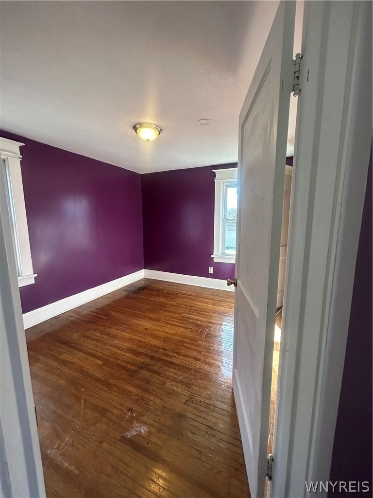 354 Shepard Avenue - Photo 6