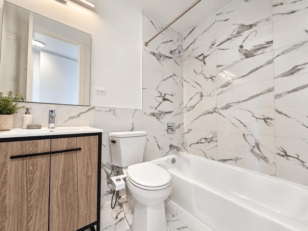 1735 York Avenue - Photo 8