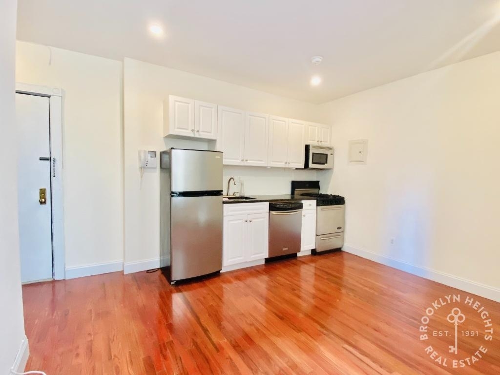 568 Pacific St. - Photo 1