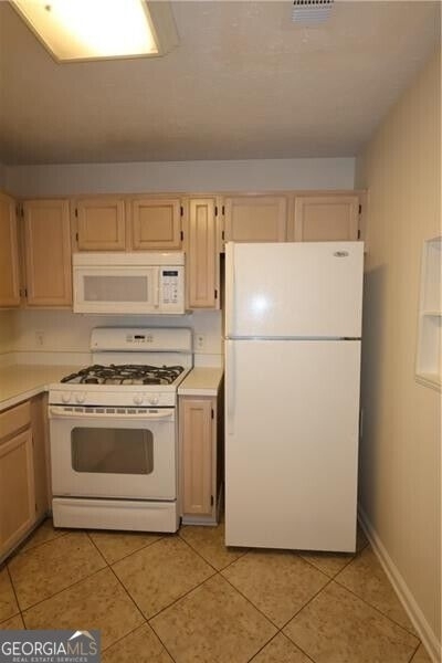 2722 Highland Ridge Nw - Photo 8