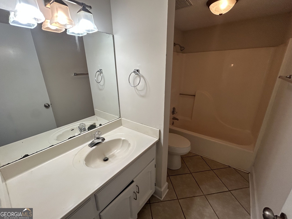 2505 W Broad Street - Photo 18