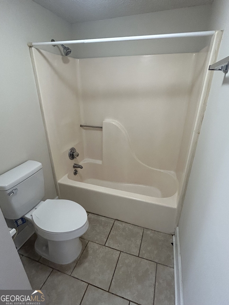 2505 W Broad Street - Photo 14