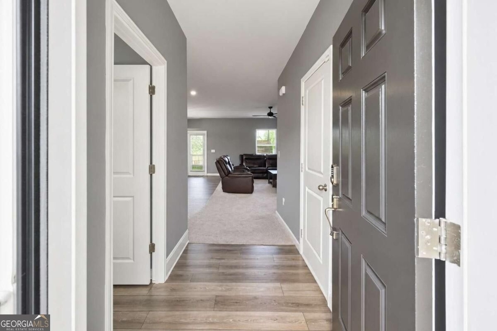 261 Mccall Way - Photo 1