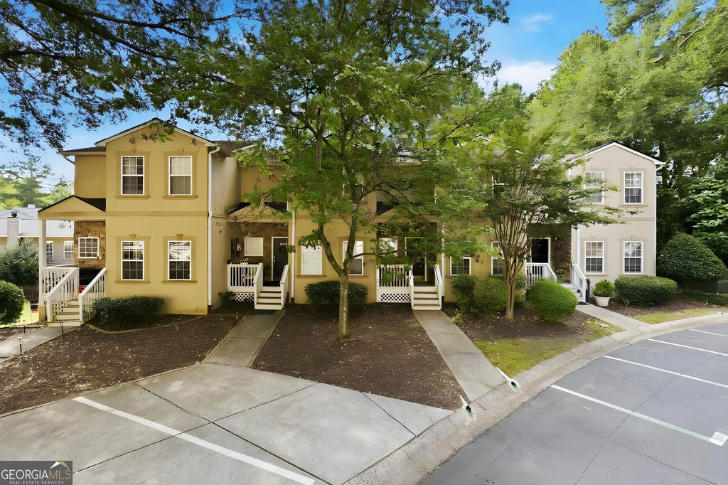 1803 Mason Creek Circle - Photo 0