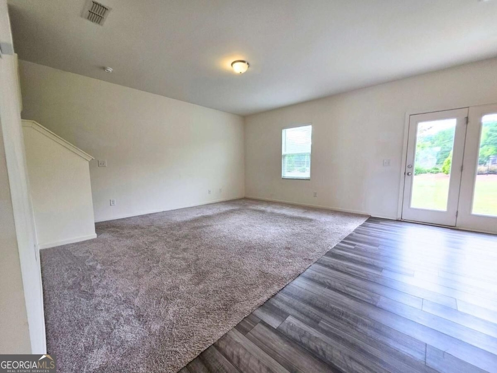 65 Knightsbridge Lane - Photo 6