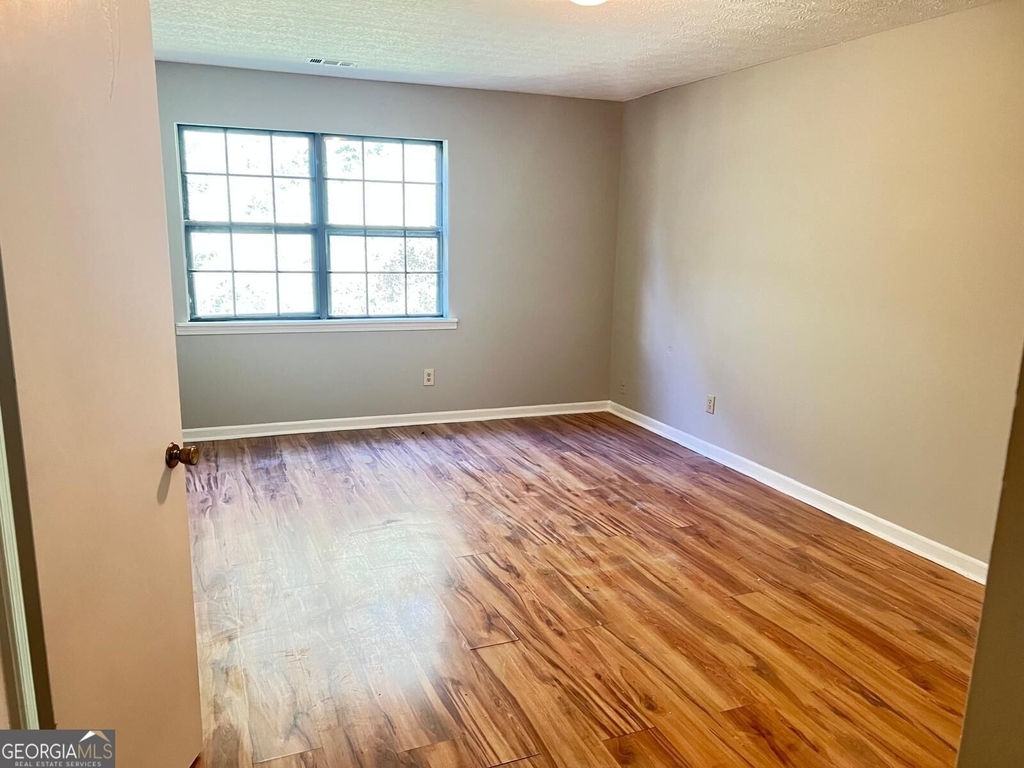 6975 Cedar Hill Court - Photo 9