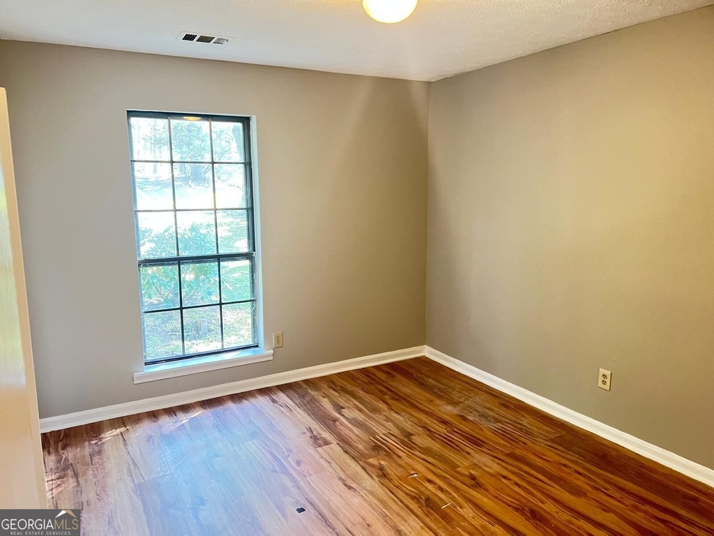 6975 Cedar Hill Court - Photo 6